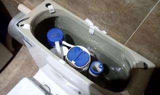 洁厕宝蓝泡泡的正确用法